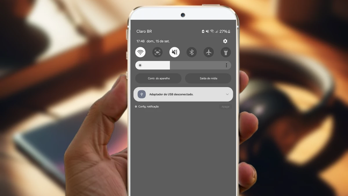 Como desativar a notificação de "Adaptador USB desconectado" em celulares Samsung?